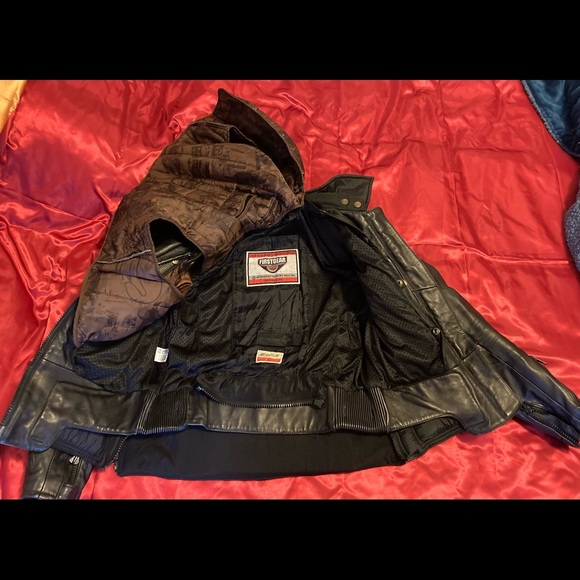 Leather motorcycle jacket - Picture 3 of 13